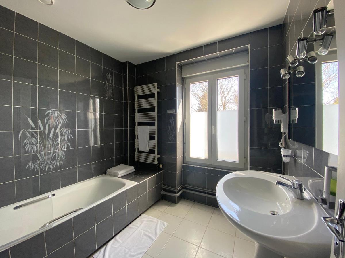 The Originals Boutique, Hotel Terminus, Bourg-En-Bresse Gare מראה חיצוני תמונה