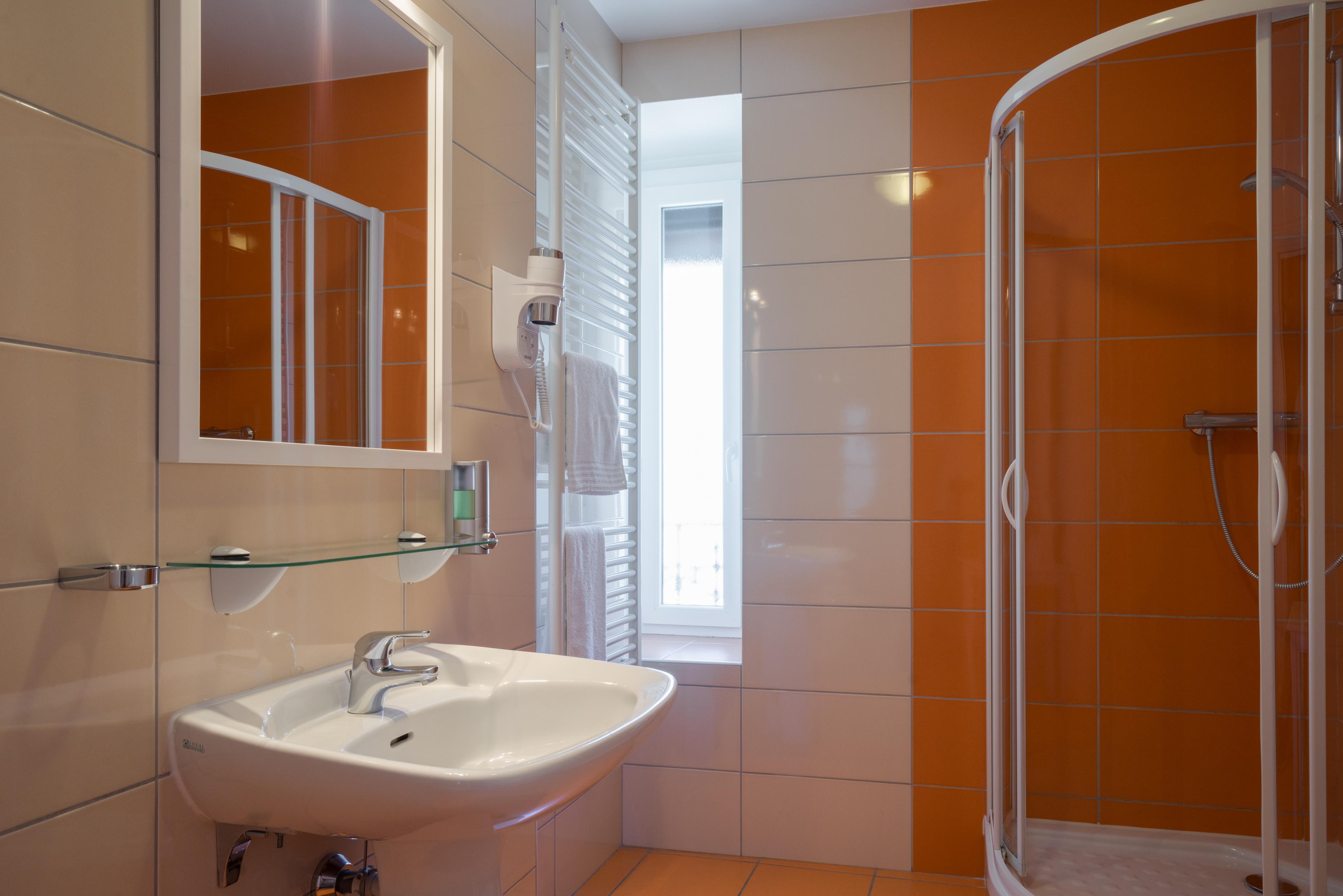 The Originals Boutique, Hotel Terminus, Bourg-En-Bresse Gare מראה חיצוני תמונה